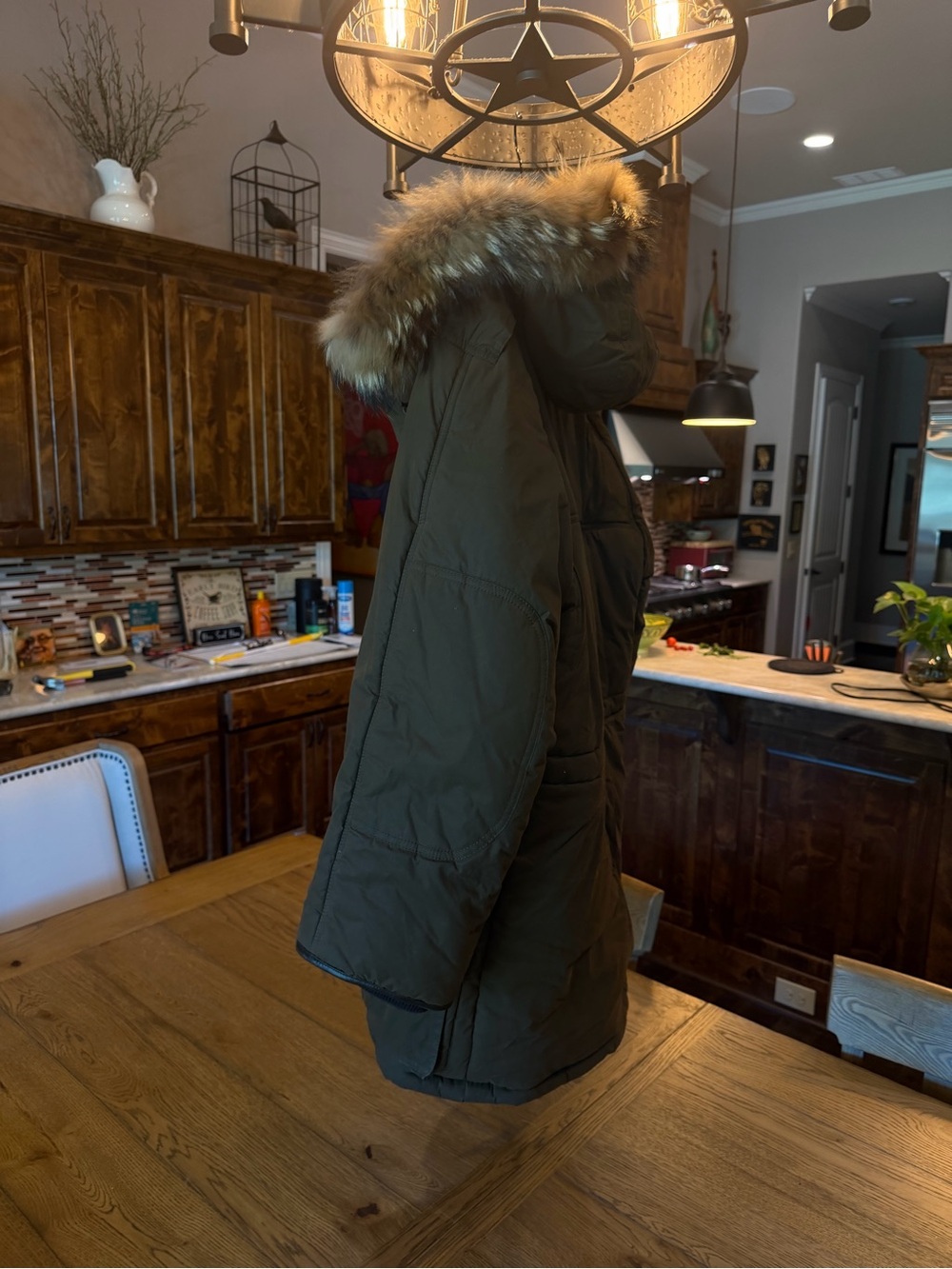 Burberry Olive Green Parka with Brown Fur-Trim Hood/Brand new condition! - Picture 4 of 10